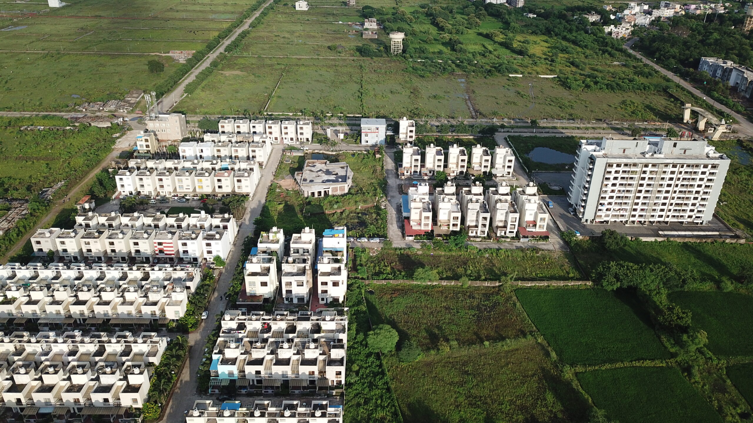 Why is it beneficial to buy a residential plot in Raipur?